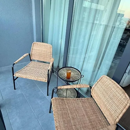 Appartamento Charming 1br With Balcony And View By Flat Manаger